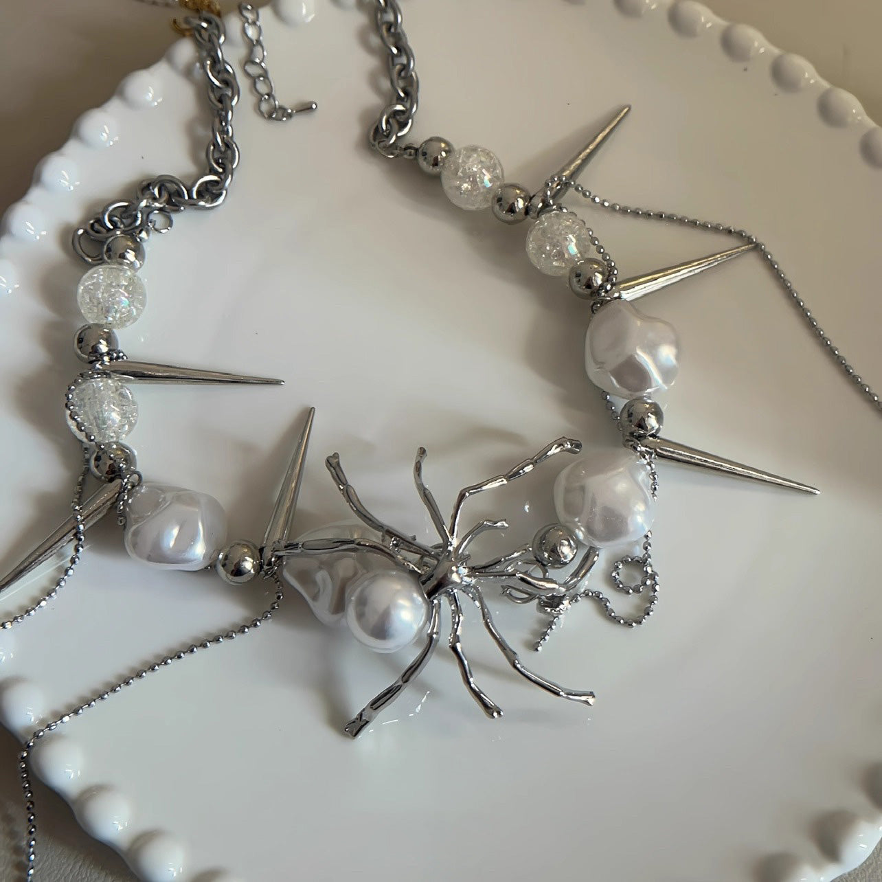 Alien Spider Collar + Necklace (2-Piece Set)