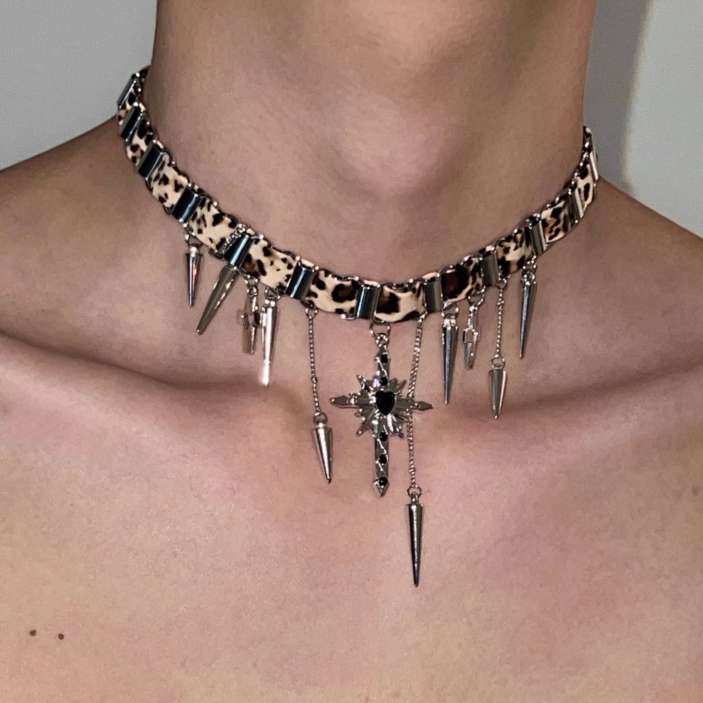 Leopard Print Rivet Cross Collar