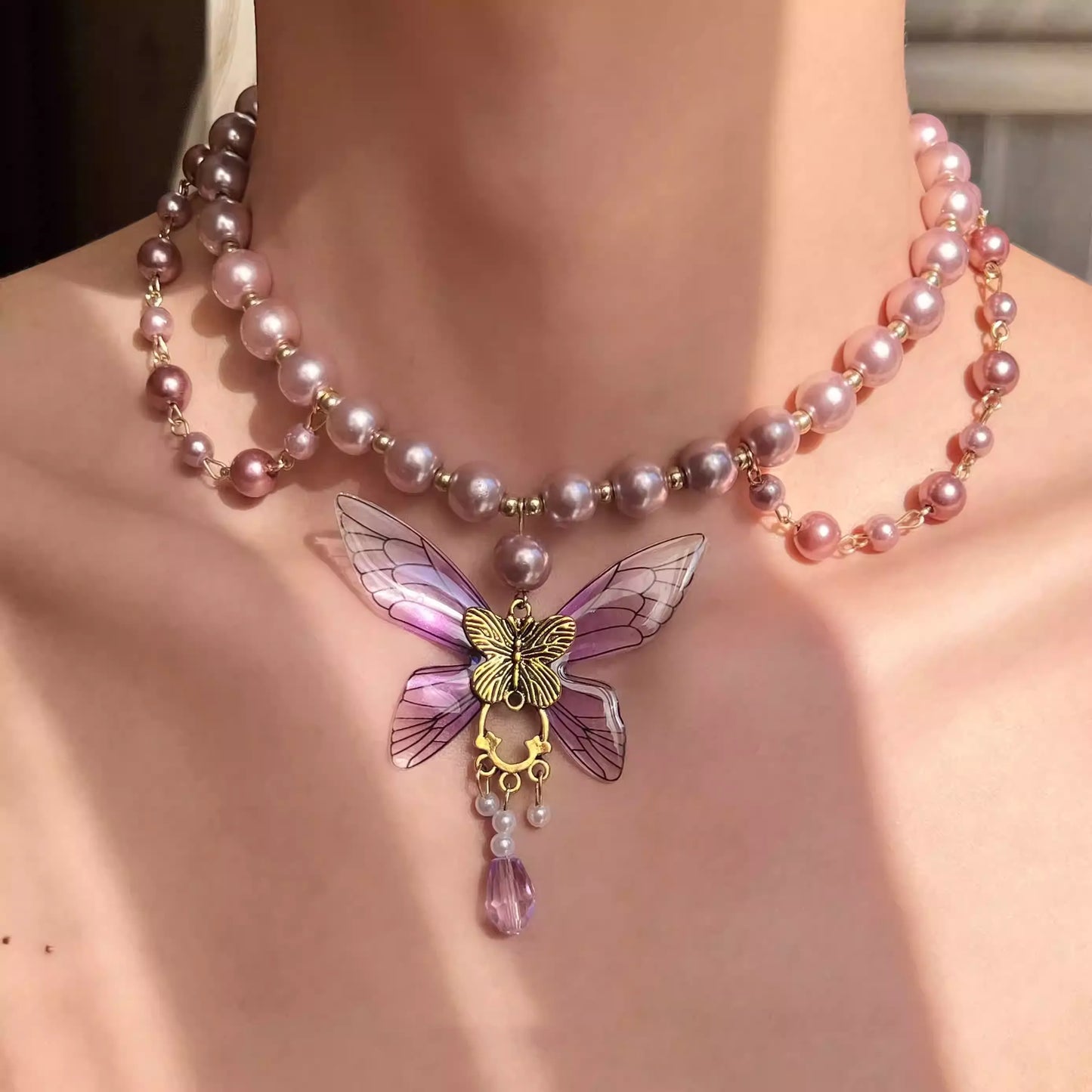 Fringed Butterfly Purple-Pink Pearl Necklace