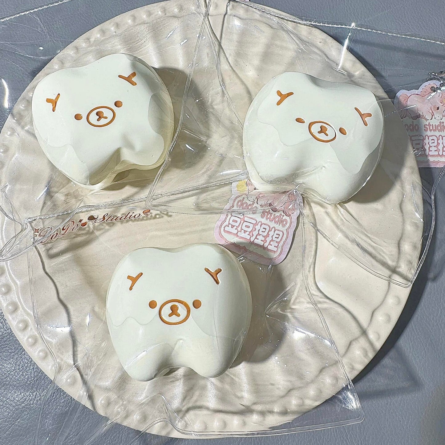 Bear Squishy Cake – Baby Tooth Stress Relief Squeeze Slow-Rising Squishy Toy