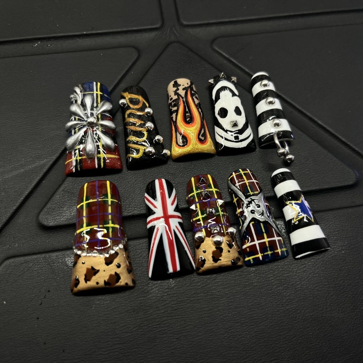 Long Duck Bill Old School Punk Handmade Press On Nail Set