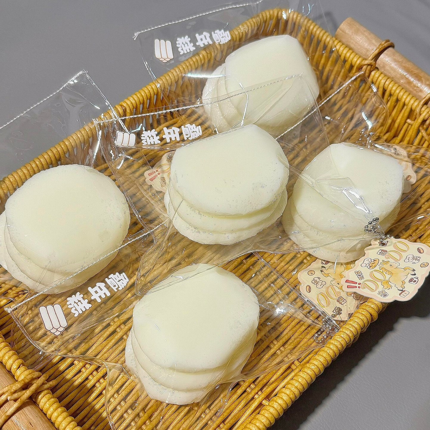 Layered Rice Cake Stress Relief Squeeze Slow-Rising Squishy Toy