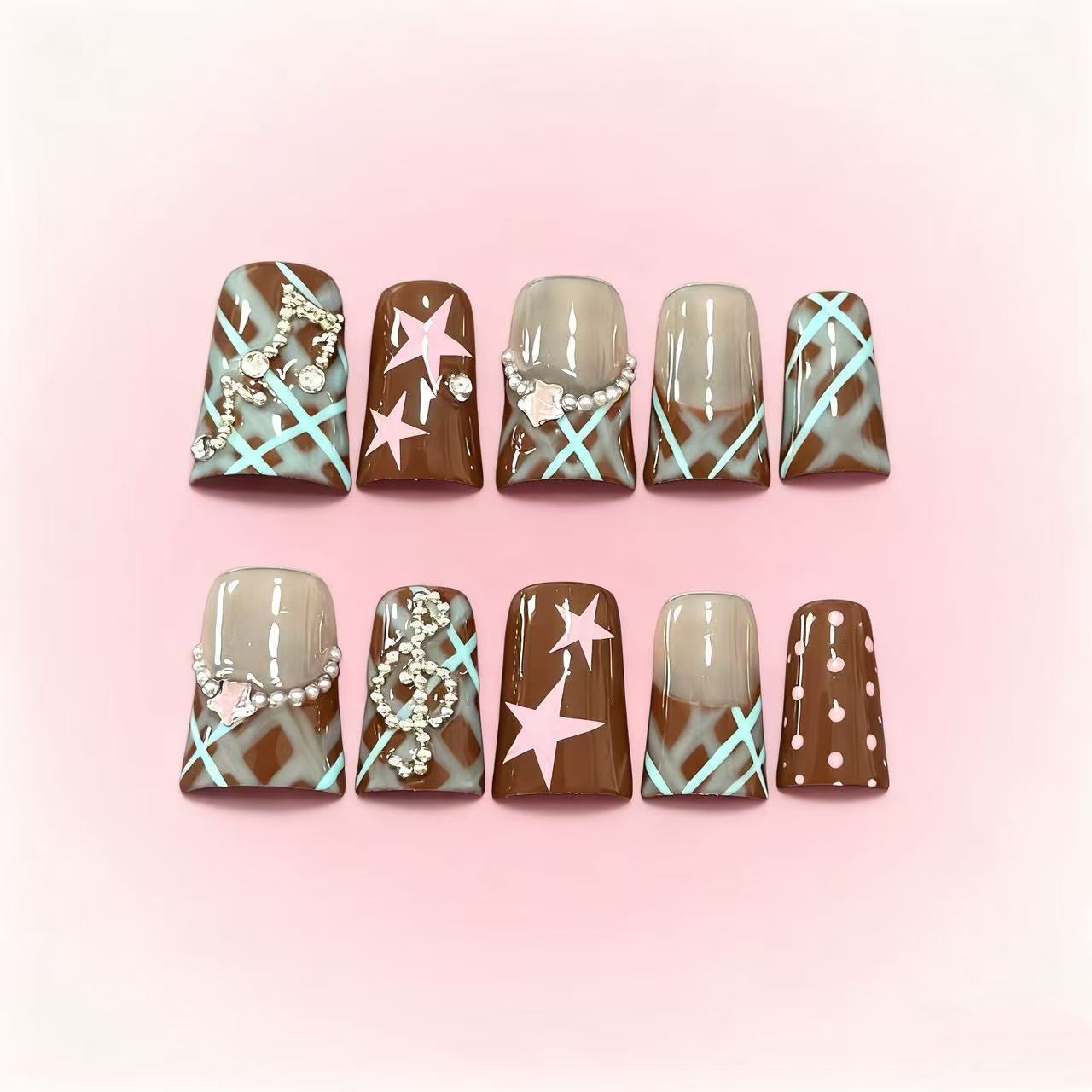 Caramel Duck Bill Shibuya Vintage French Handmade Press On Nail Set