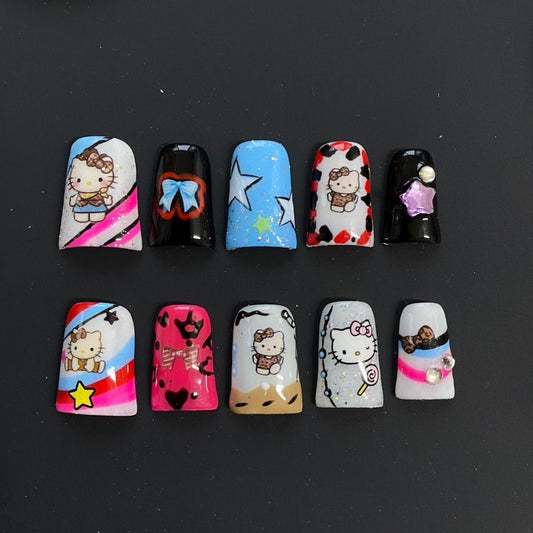 Short Duck Bill Glow-in-the-Dark Hello Kitty Baddie Handmade Press On Nail Set