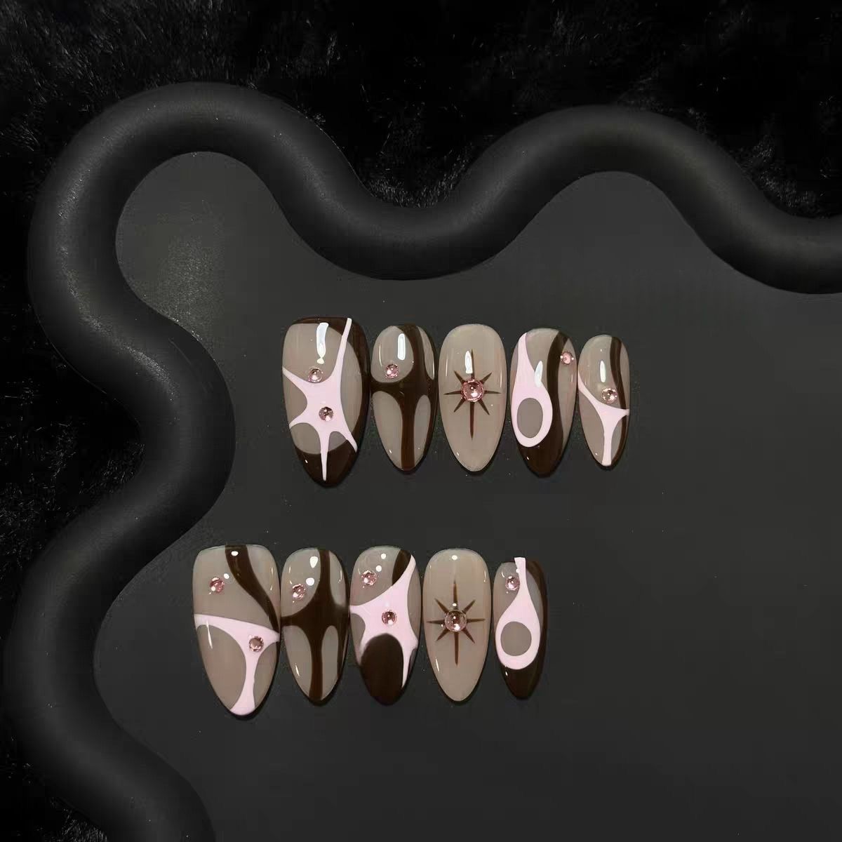 Medium Almond Interstellar Handmade Press On Nail Set