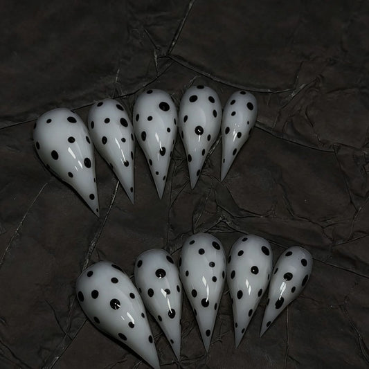 Black White Dragon Claw Polka Dot Handmade Press On Nail Set