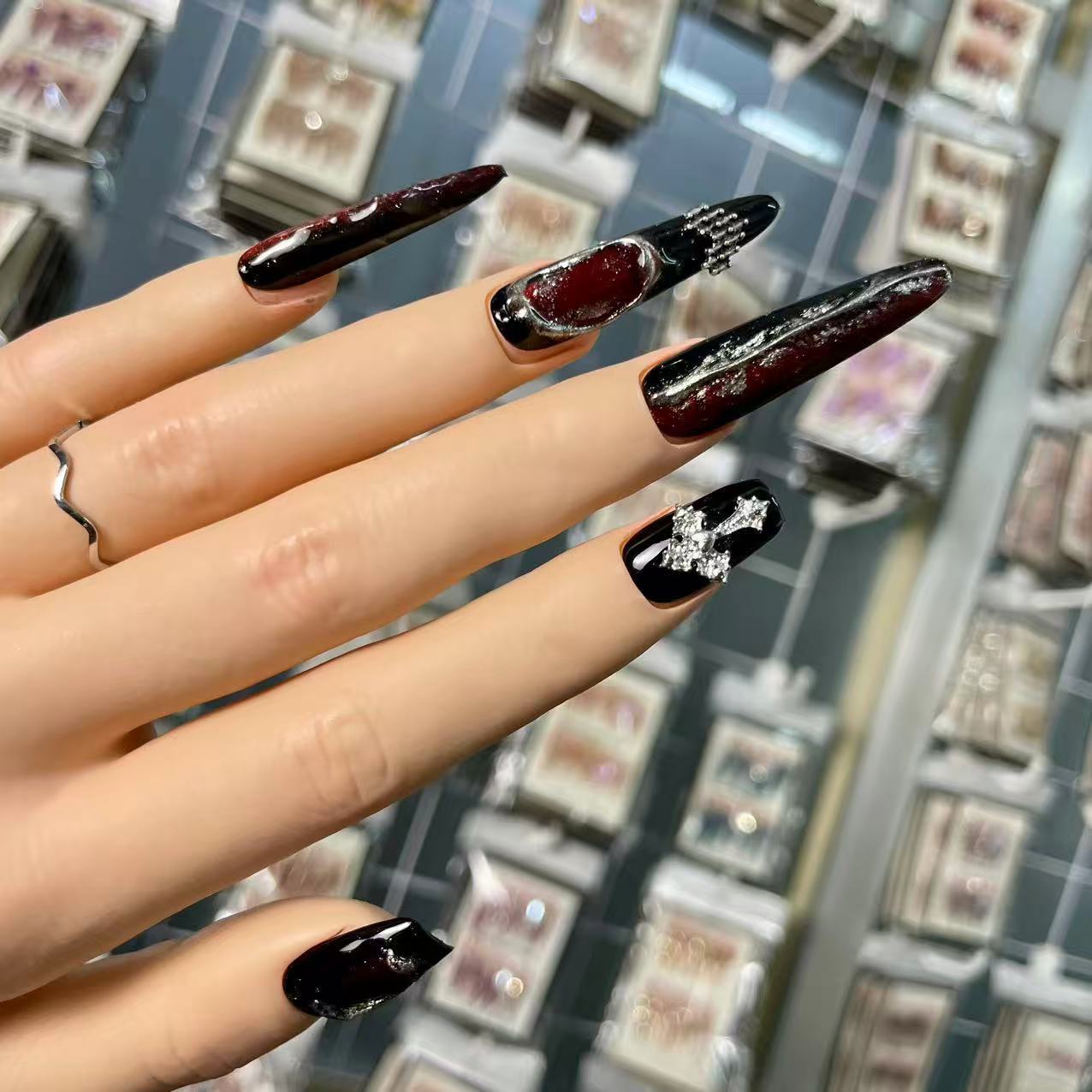 Mixed-Length Mixed-Shape Stiletto Blood Moon Cat Eye Gothic Handmade Press On Nail Set