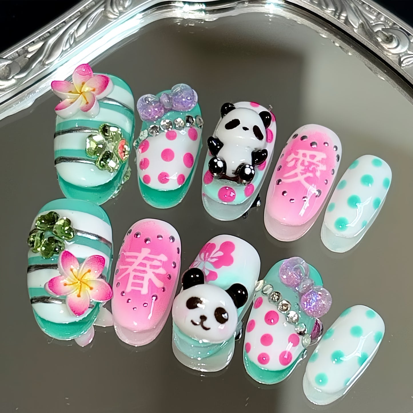 Medium Almond Showa Panda Handmade Press On Nail Set