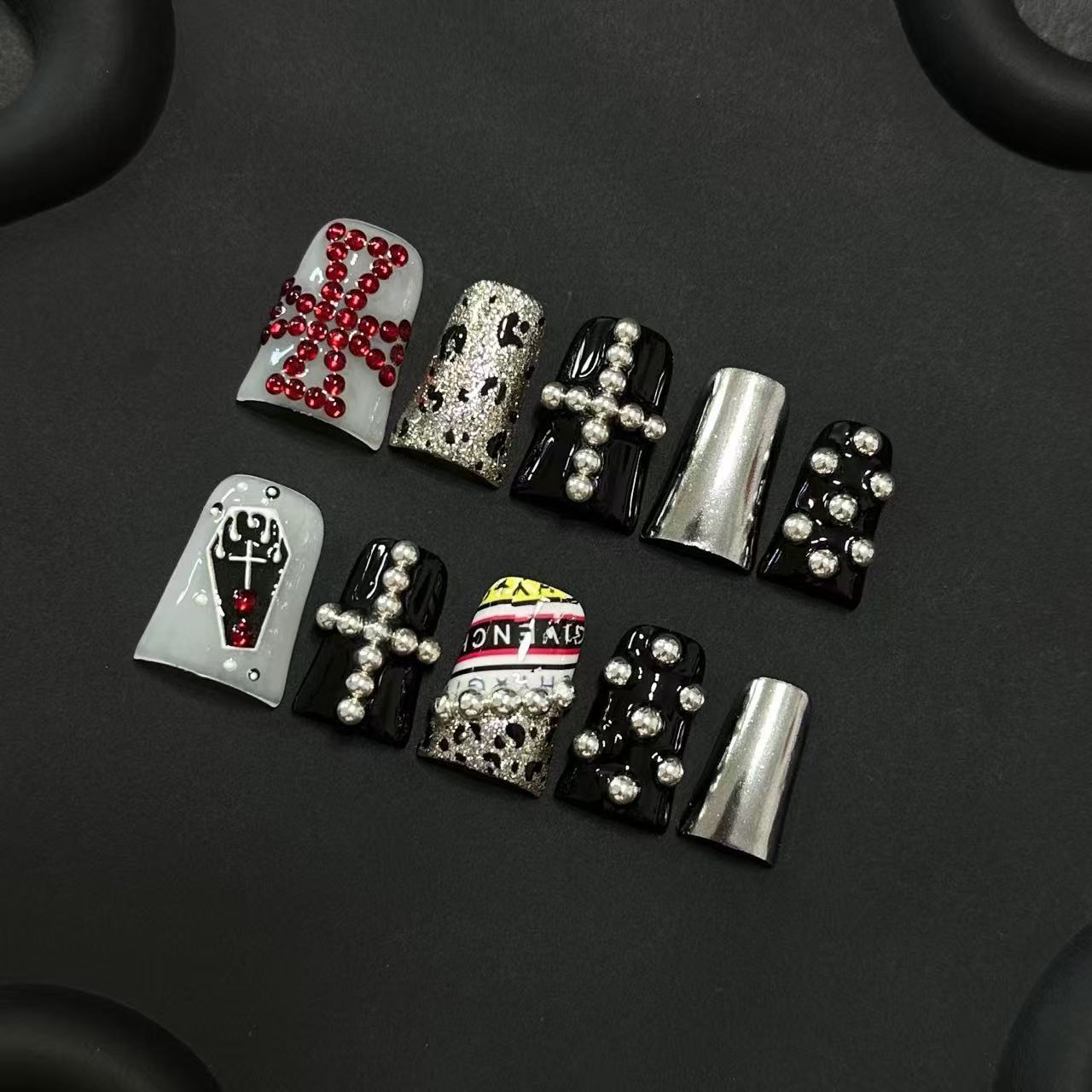 Duck Bill Dark Leopard Punk Handmade Press On Nail Set