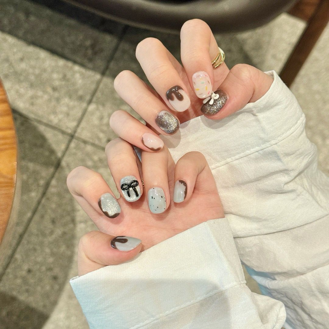 Short Round Bow & Cocoa Cat Eye Handmade Press On Nail Set