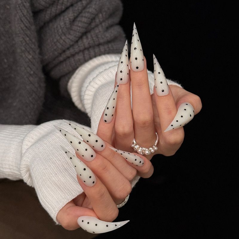 White Dragon Claw Polka Dot Handmade Press On Nail Set