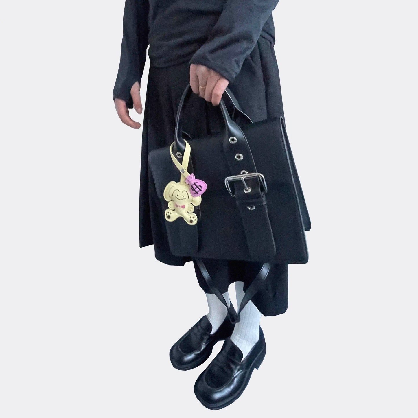 A dirty monkey, a rich puppy, a leather embroidered padded three-dimensional bag hanger