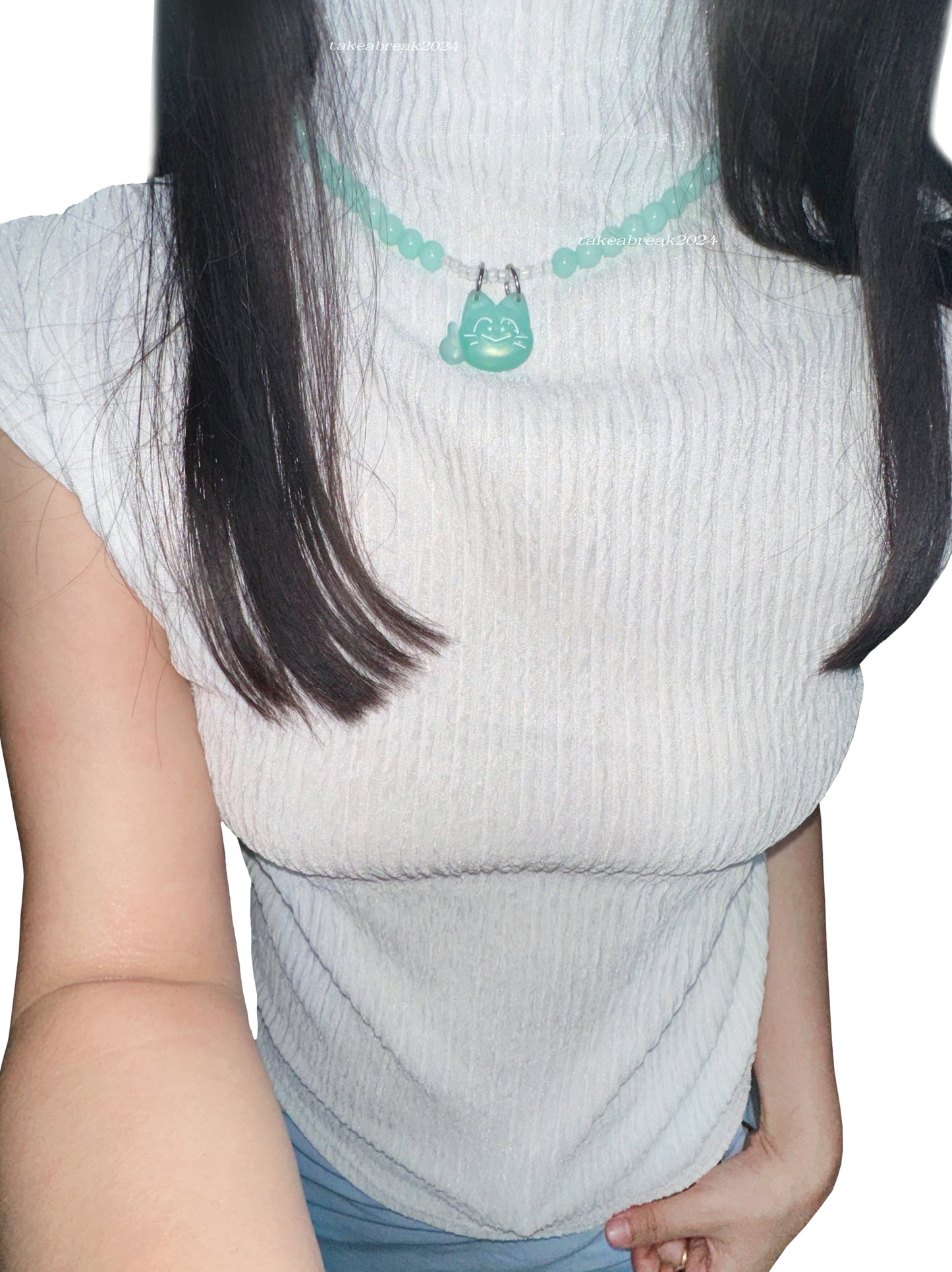 A dirty monkey. Twin Killer Series. Rebellious Middle Finger Cat Jade Necklace.