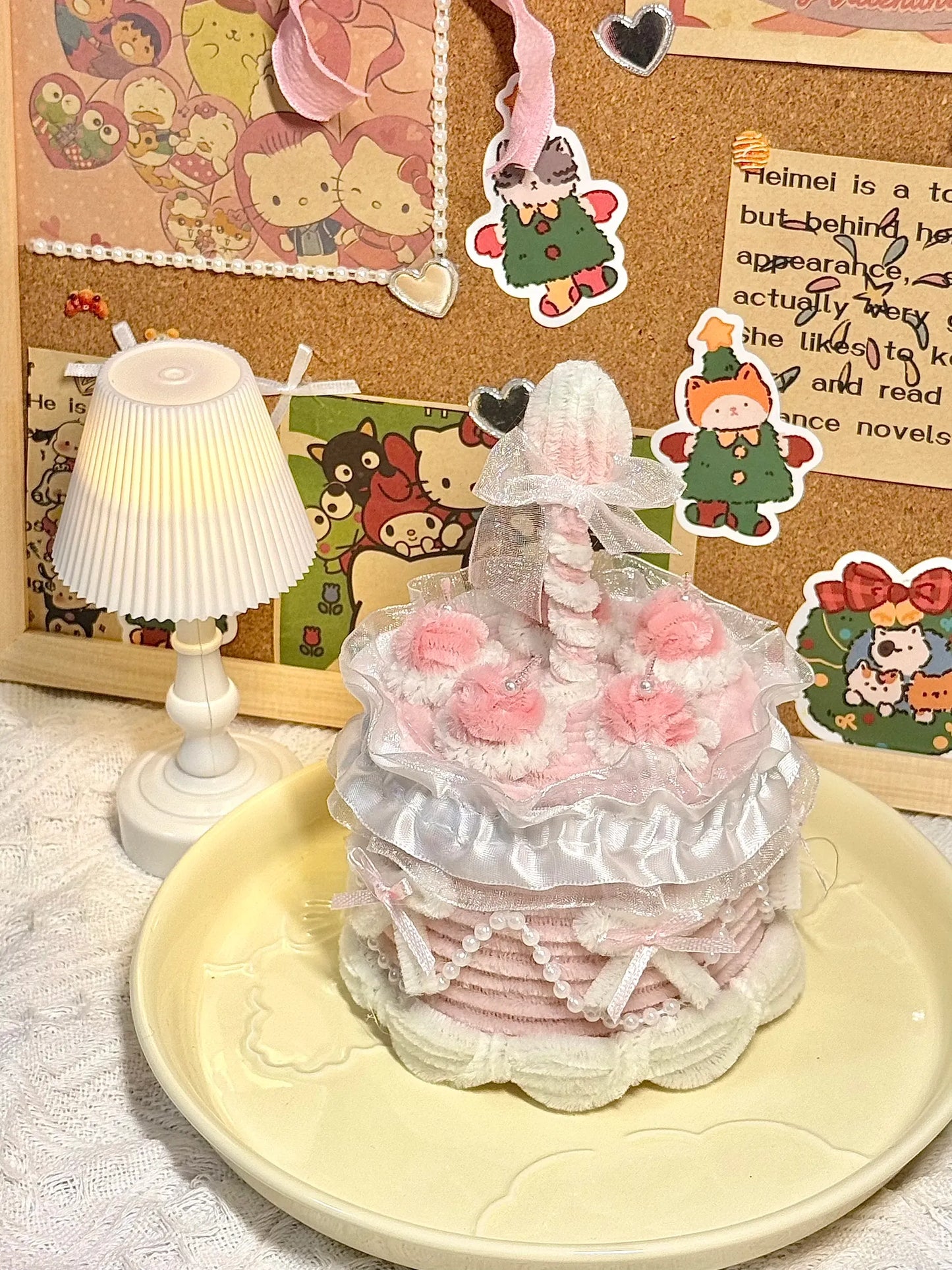 Pipe Cleaner Cake Box Ornament (DIY Kits)