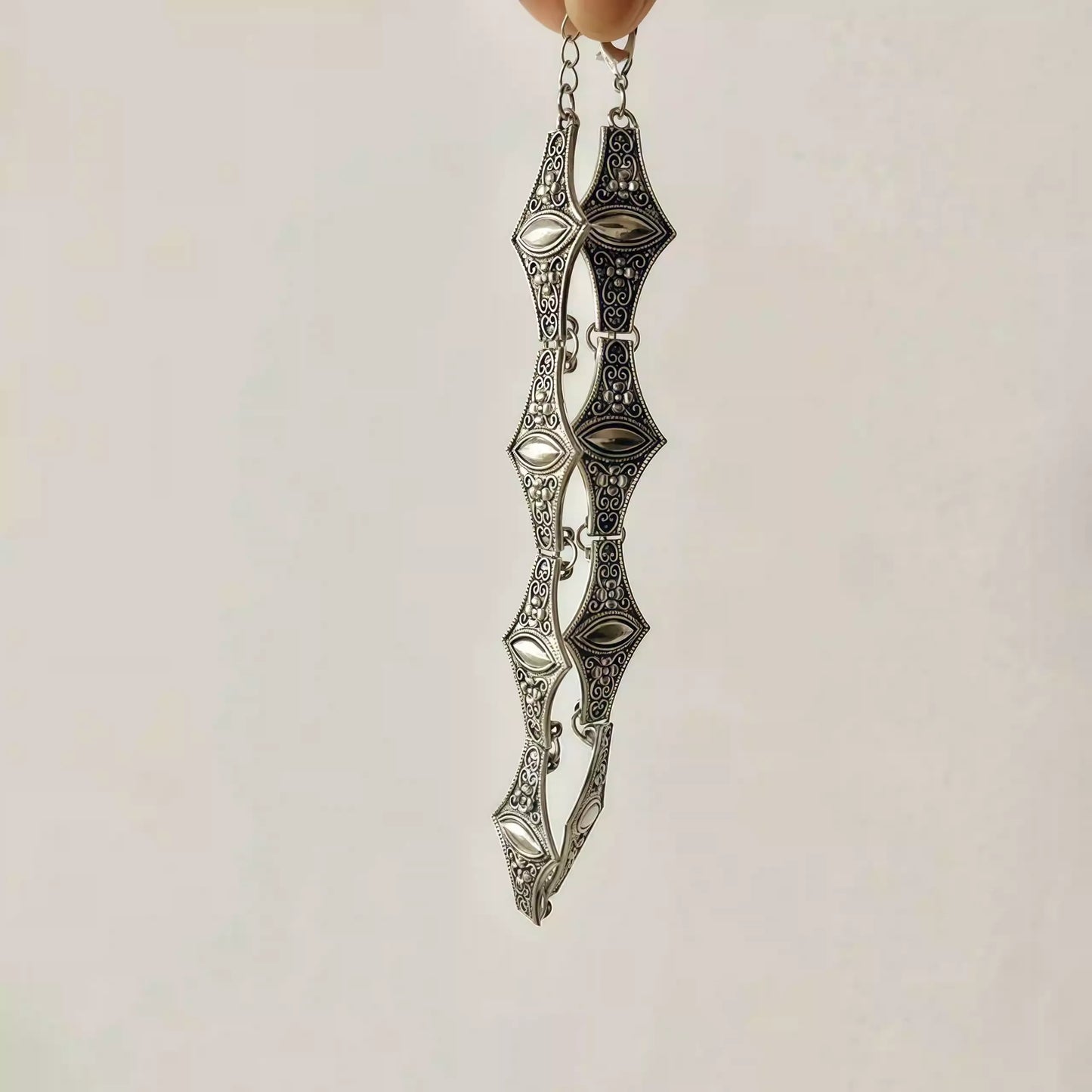 Notre Dame de Paris Choker