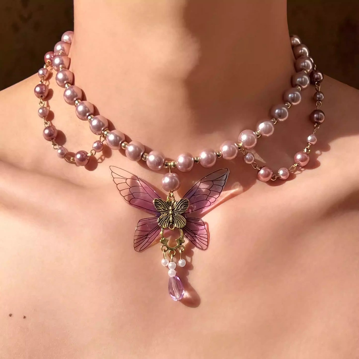 Fringed Butterfly Purple-Pink Pearl Necklace